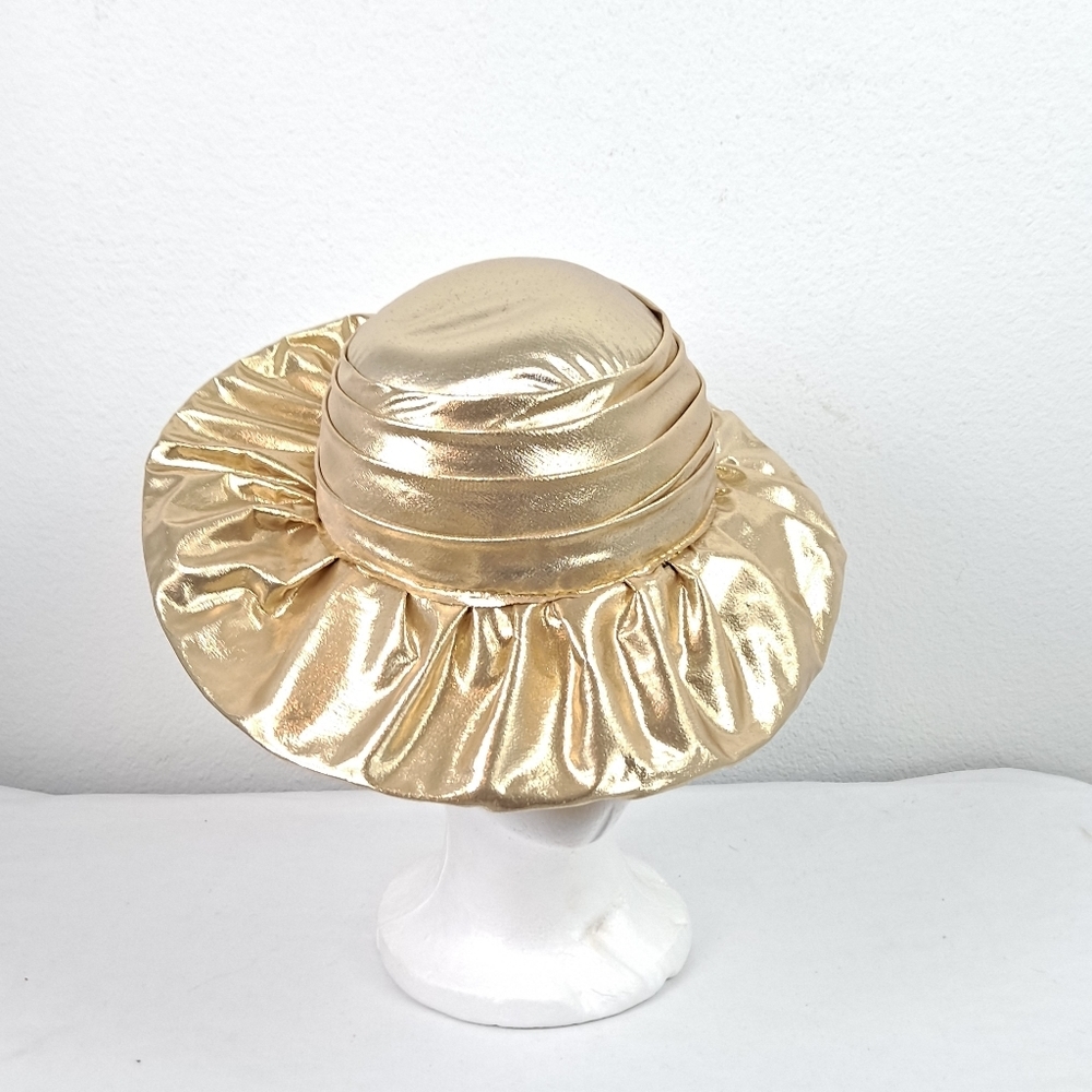 Gold Lame Hat EUC